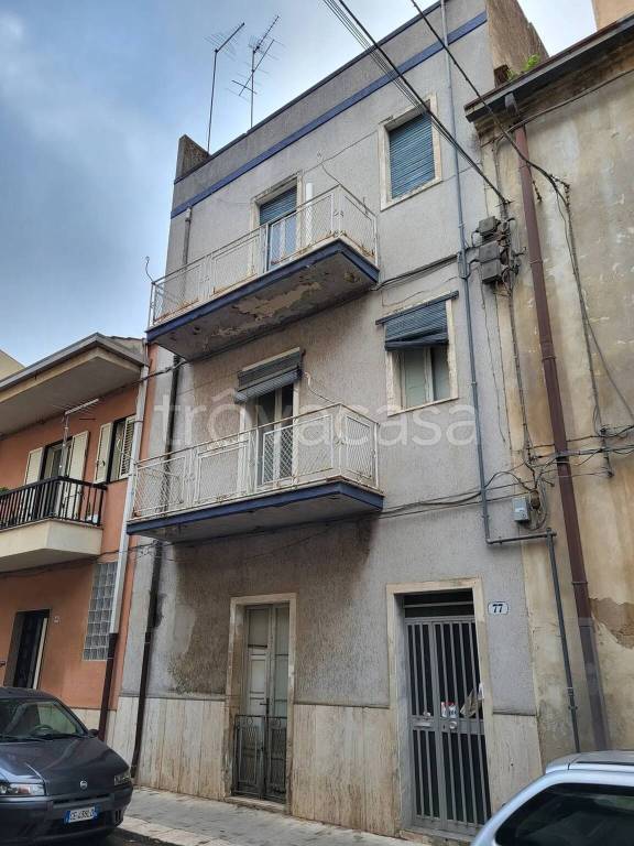 casa indipendente in vendita a Ragusa