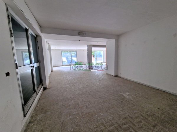 casa indipendente in vendita a Ragusa