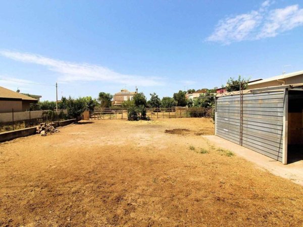 casa indipendente in vendita a Ragusa