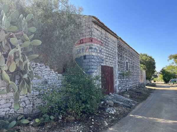 casa indipendente in vendita a Ragusa in zona San Giacomo / Bellocozzo
