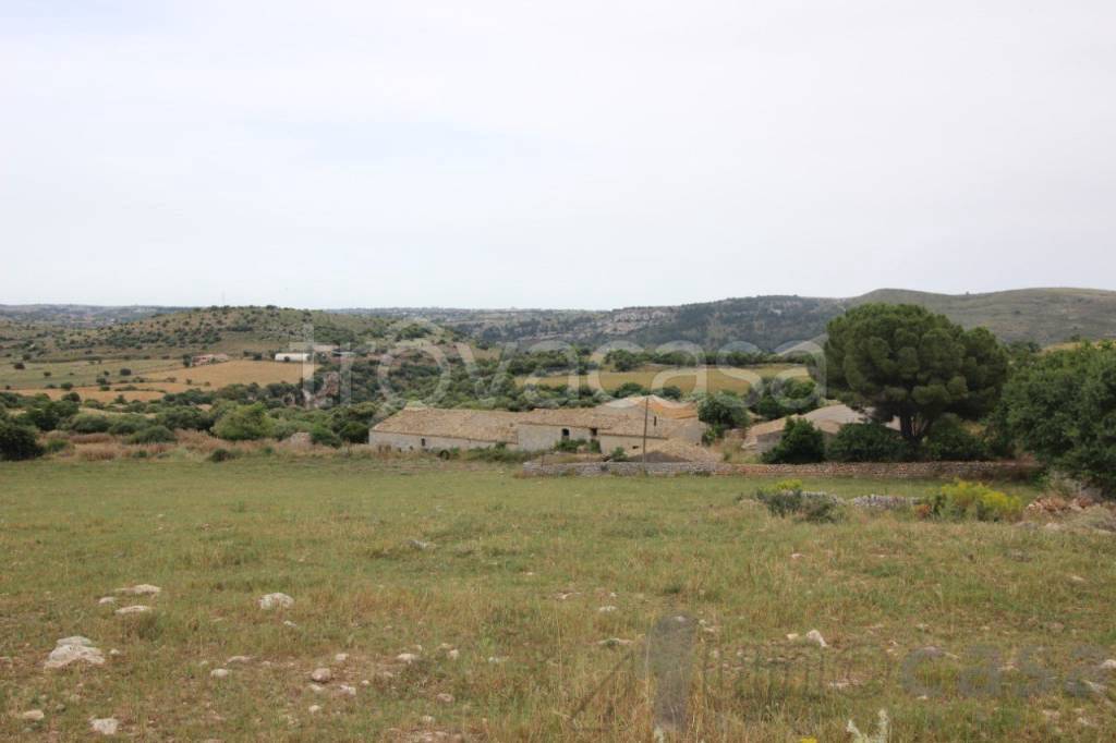 casa indipendente in vendita a Ragusa