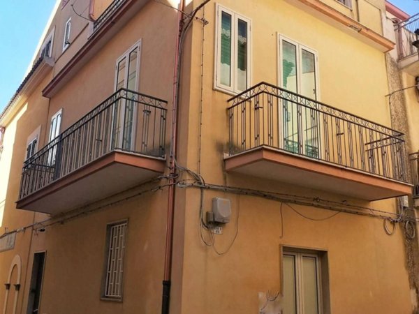 casa indipendente in vendita a Ragusa in zona Ibla