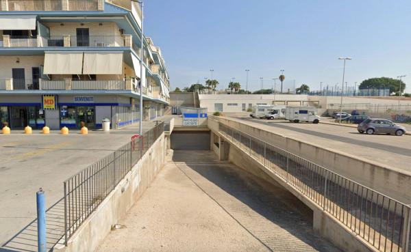 negozio in vendita a Ragusa in zona Marina