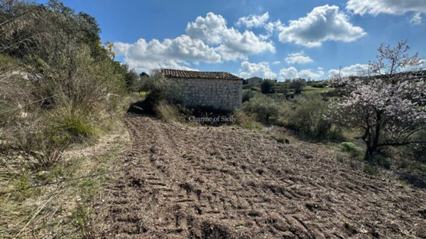 casa indipendente in vendita a Ragusa in zona San Giacomo / Bellocozzo