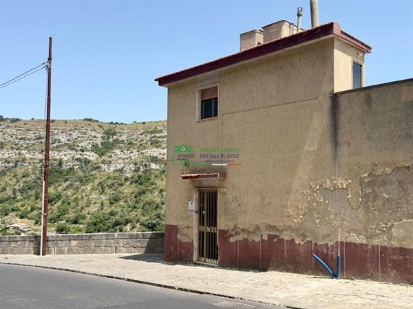 casa indipendente in vendita a Ragusa in zona Ibla
