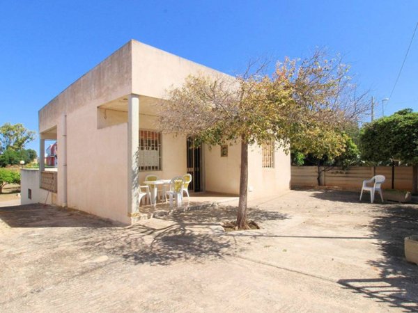 casa indipendente in vendita a Ragusa