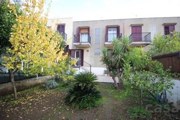 casa indipendente in vendita a Ragusa