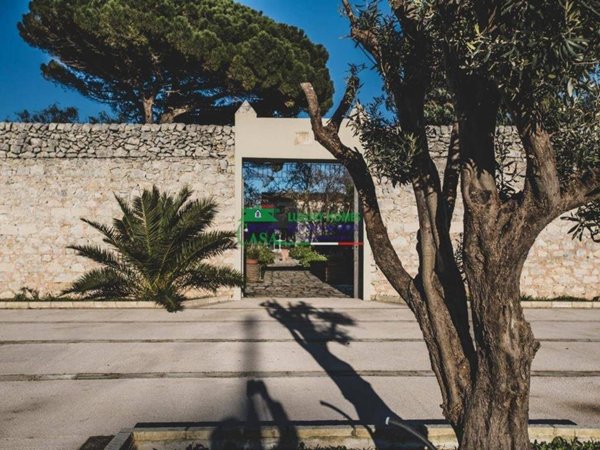 casa indipendente in vendita a Ragusa in zona Marina