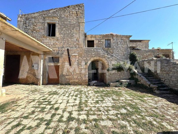 casale in vendita a Ragusa in zona San Giacomo / Bellocozzo