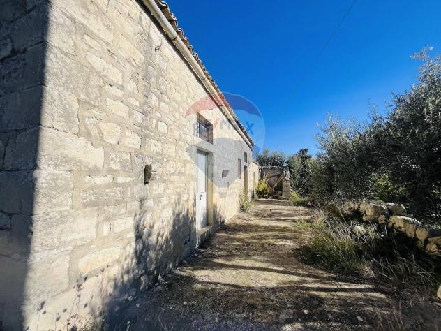 casa indipendente in vendita a Ragusa in zona San Giacomo / Bellocozzo