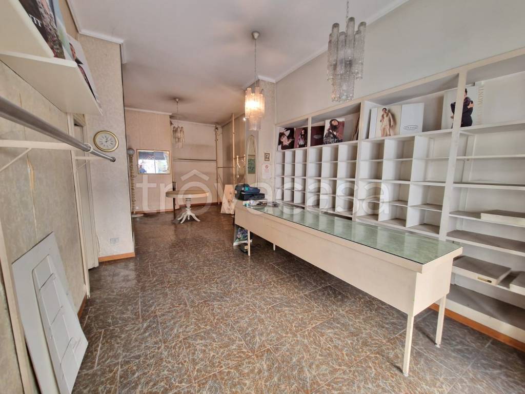 negozio in vendita a Ragusa