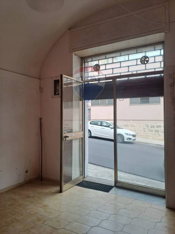 negozio in vendita a Ragusa in zona Ragusa Centro