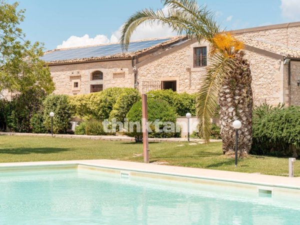 casa indipendente in vendita a Ragusa in zona San Giacomo / Bellocozzo