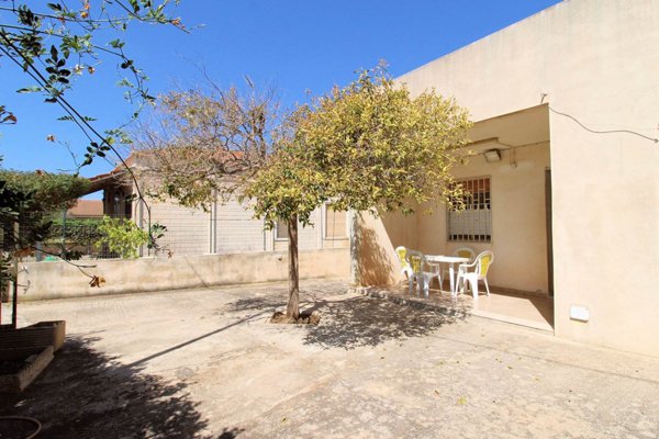casa indipendente in vendita a Ragusa in zona Marina