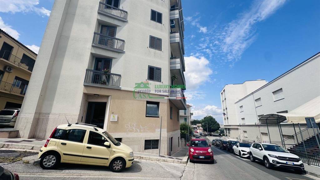 appartamento in vendita a Ragusa in zona Ragusa Centro