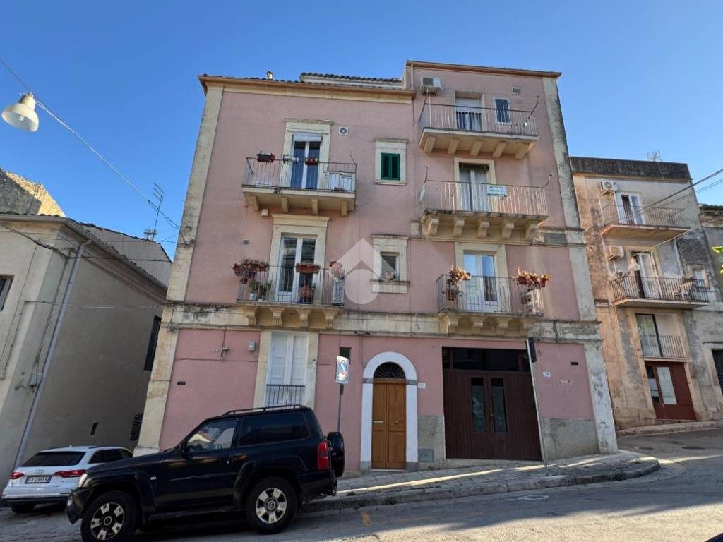 appartamento in vendita a Ragusa in zona Ragusa Centro