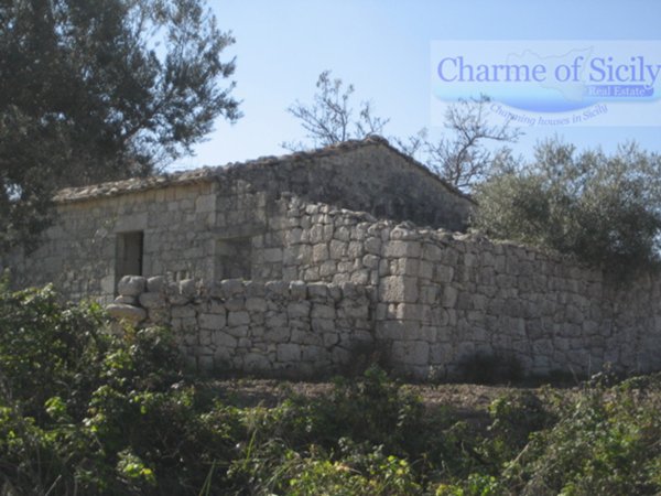 casa indipendente in vendita a Ragusa in zona San Giacomo / Bellocozzo