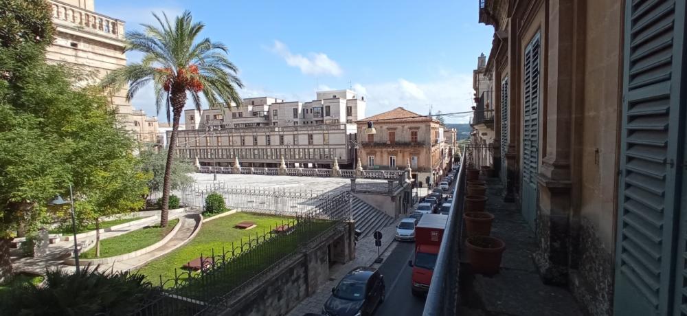 casa indipendente in vendita a Ragusa in zona Ragusa Centro