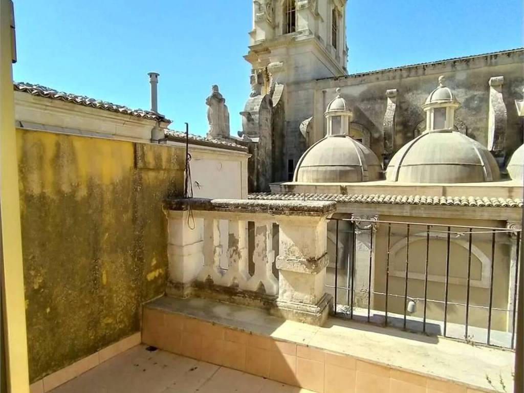 casa indipendente in vendita a Ragusa in zona Ibla