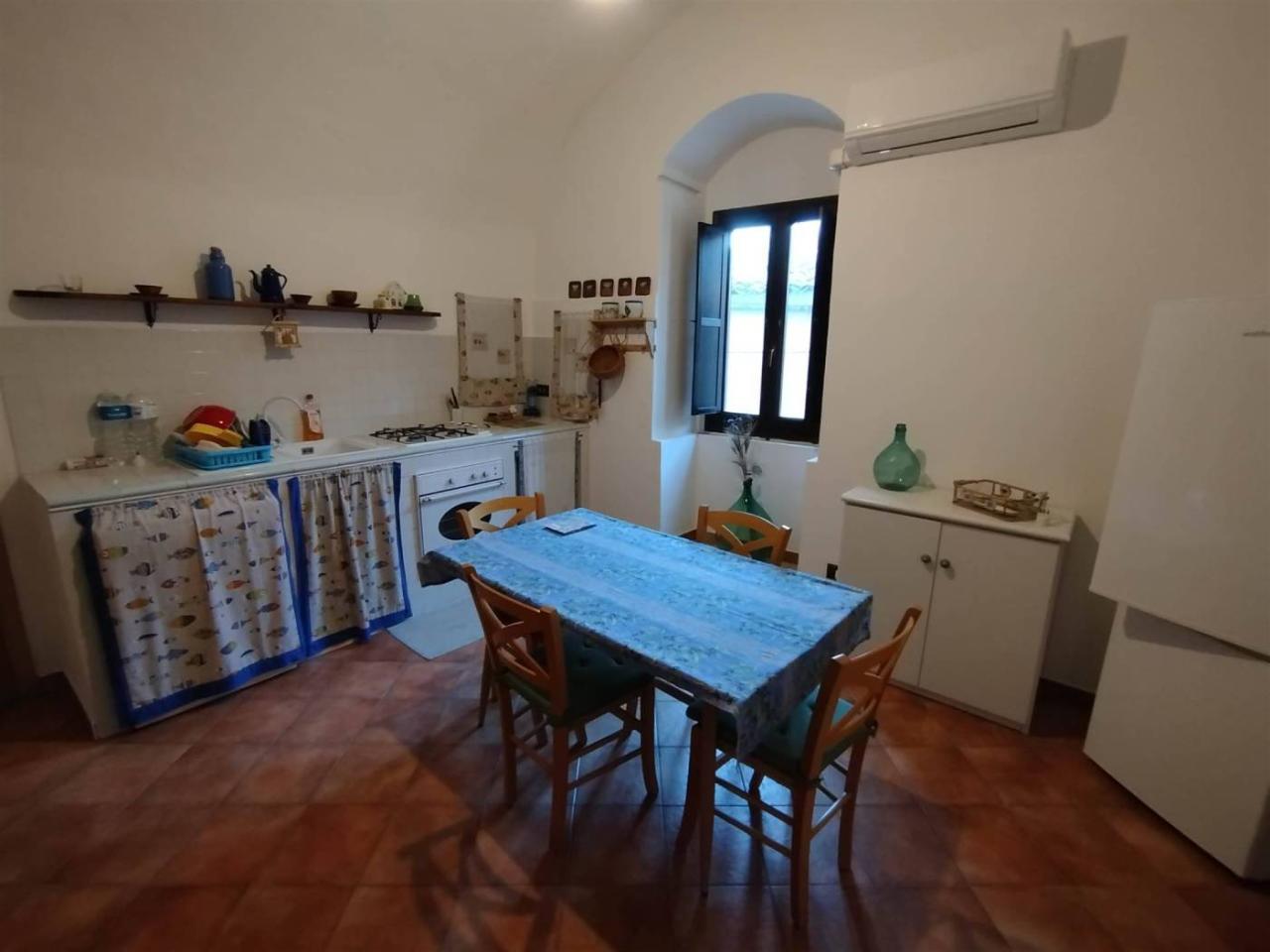 casa indipendente in vendita a Ragusa in zona Ibla