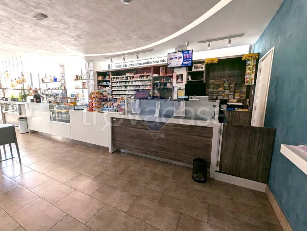 negozio in vendita a Ragusa in zona Ragusa Centro