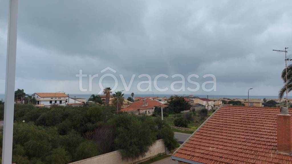 casa indipendente in vendita a Ragusa in zona Marina