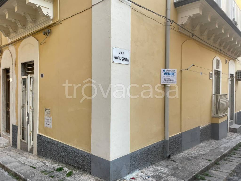 appartamento in vendita a Ragusa in zona Ragusa Centro