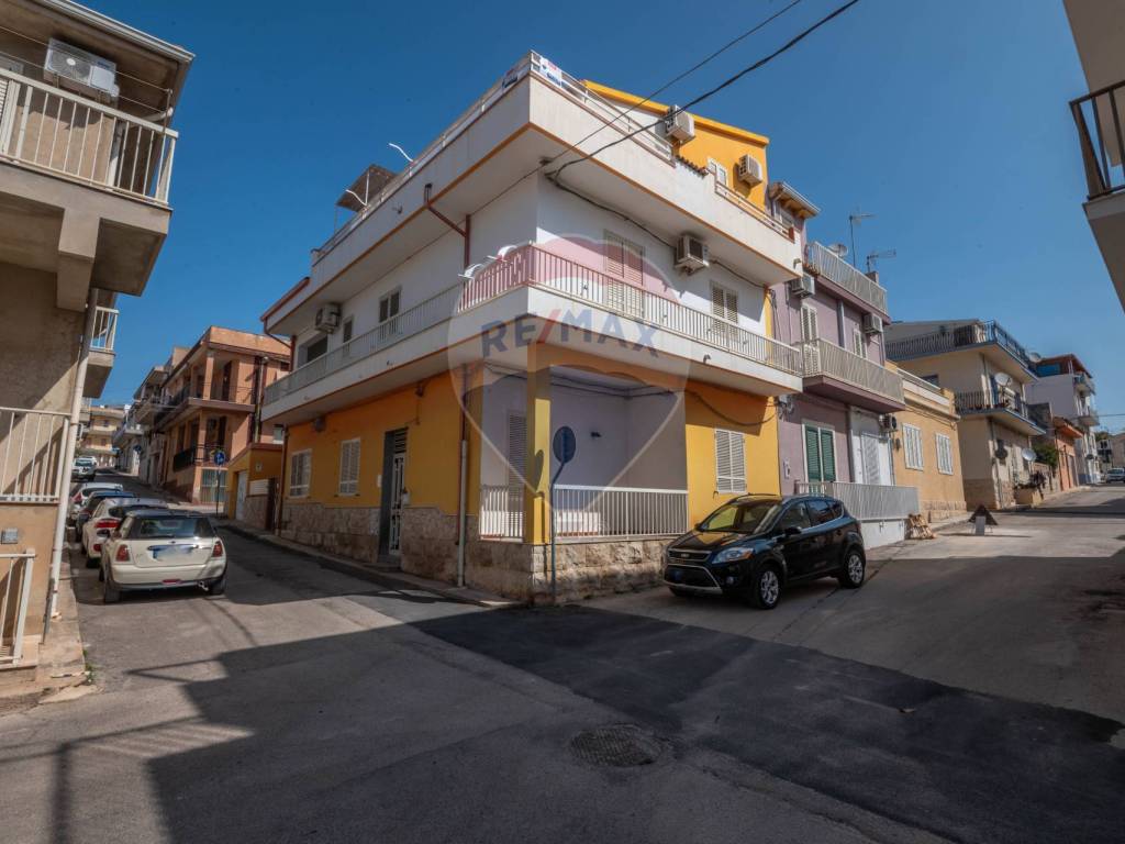 appartamento in vendita a Ragusa in zona Marina