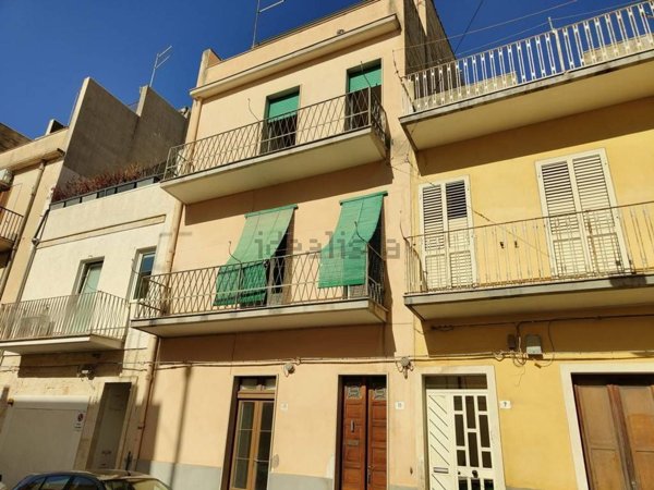 casa indipendente in vendita a Ragusa