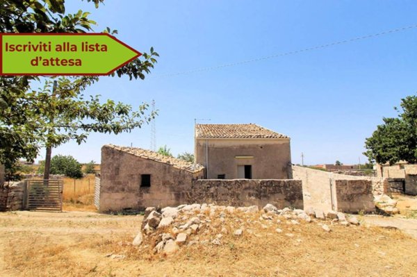 casa indipendente in vendita a Ragusa