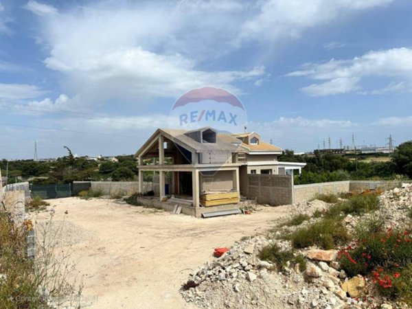 casa indipendente in vendita a Ragusa in zona Ragusa Centro