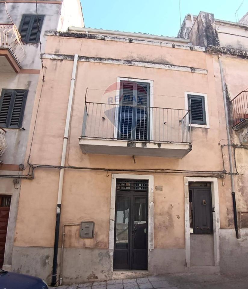 casa indipendente in vendita a Ragusa in zona Ibla
