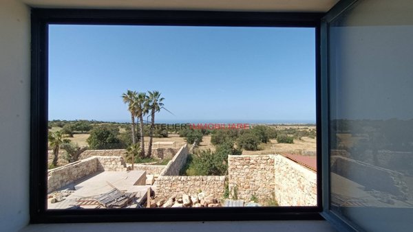 casa indipendente in vendita a Ragusa in zona Marina