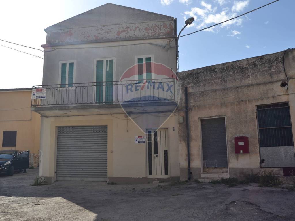 casa indipendente in vendita a Ragusa in zona San Giacomo / Bellocozzo