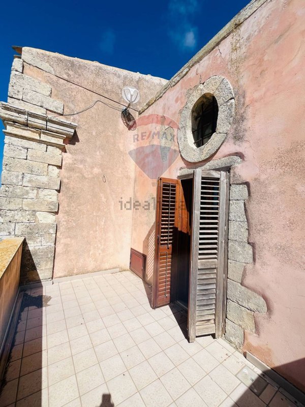 casa indipendente in vendita a Ragusa in zona San Giacomo / Bellocozzo