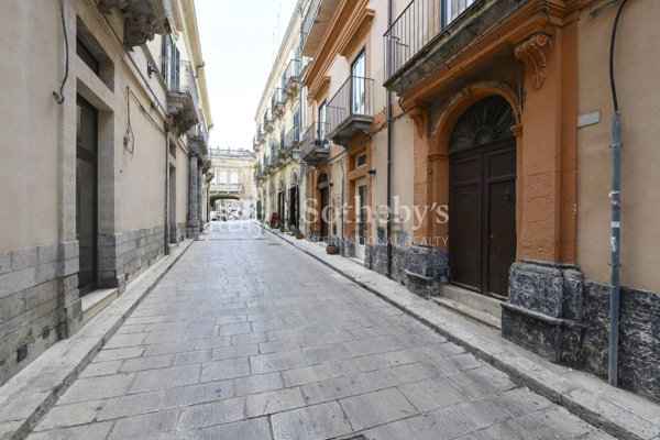 appartamento in vendita a Ragusa in zona Ibla