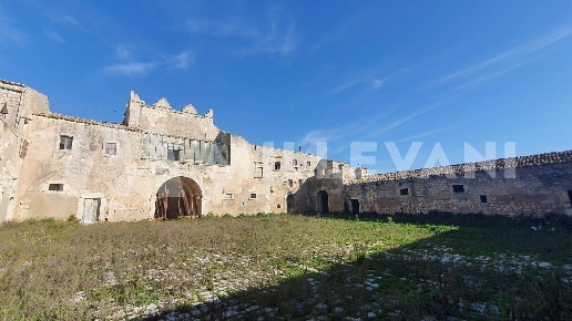 casale in vendita a Ragusa in zona Marina