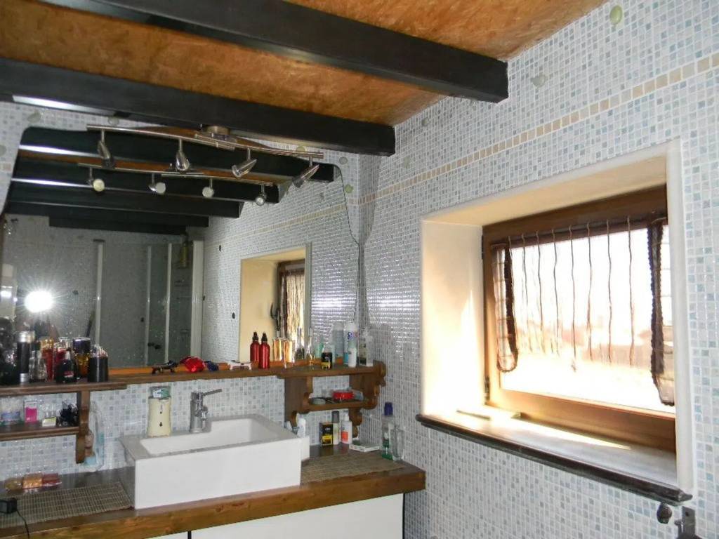 intera palazzina in vendita a Ragusa in zona Ibla