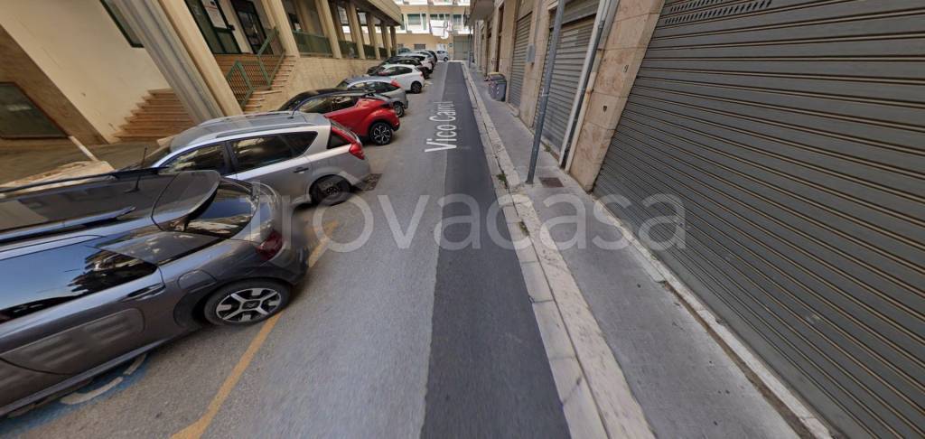 negozio in vendita a Ragusa