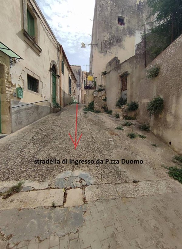 negozio in vendita a Ragusa in zona Ibla