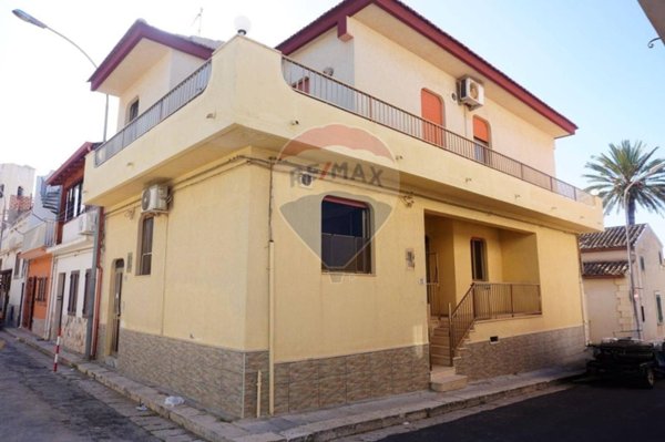 appartamento in vendita a Ragusa in zona Marina