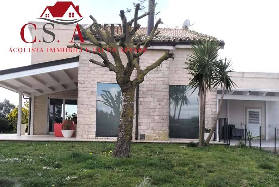 casa indipendente in vendita a Ragusa
