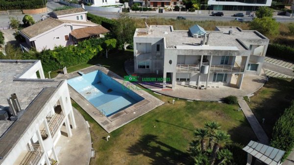casa indipendente in vendita a Ragusa