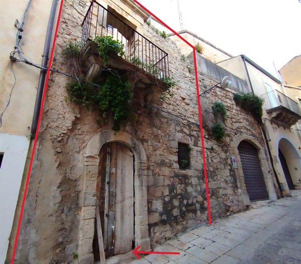 casa indipendente in vendita a Ragusa in zona Ibla