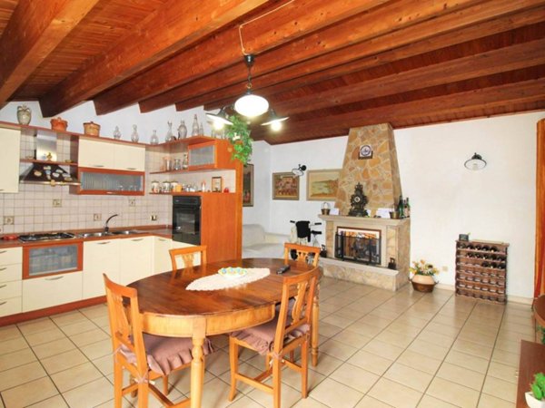 casa indipendente in vendita a Ragusa