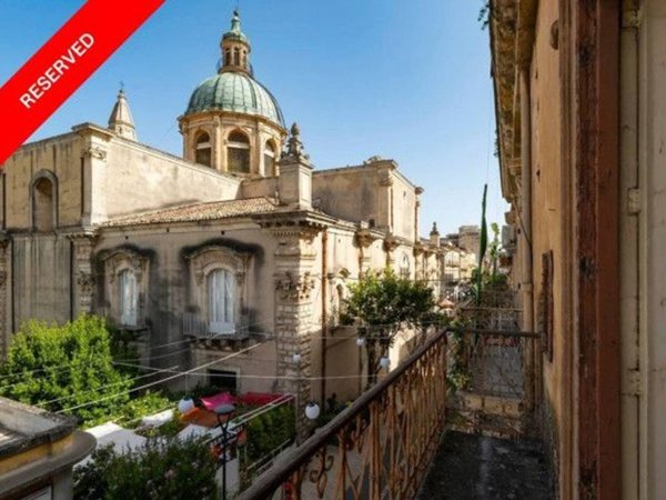 casa indipendente in vendita a Ragusa in zona Ragusa Centro