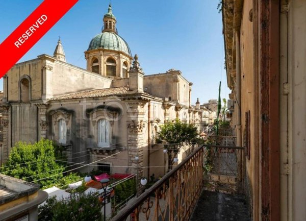casa indipendente in vendita a Ragusa in zona Ragusa Centro
