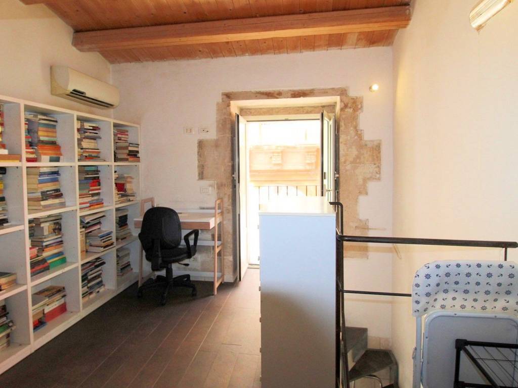 casa indipendente in vendita a Ragusa in zona Ibla