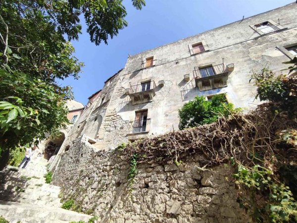 casa indipendente in vendita a Ragusa in zona Ibla