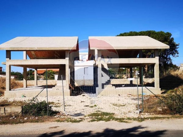 casa indipendente in vendita a Ragusa in zona Marina